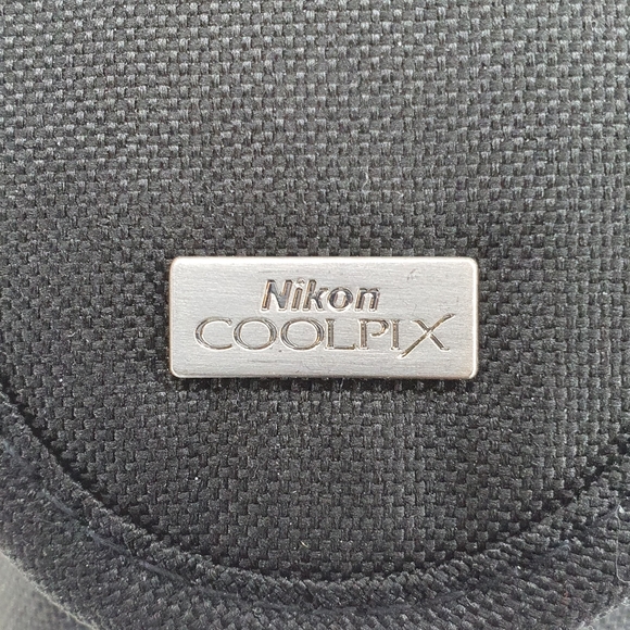 Nikon Coolpix P Series Fabric Case - Picture 2 of 7